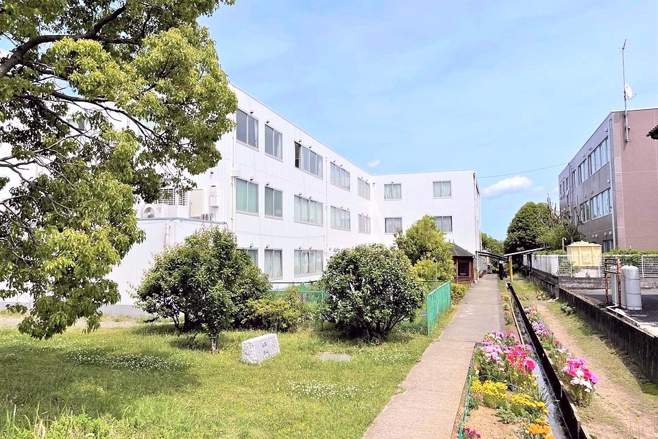 国際医療福祉専門学校 校舎